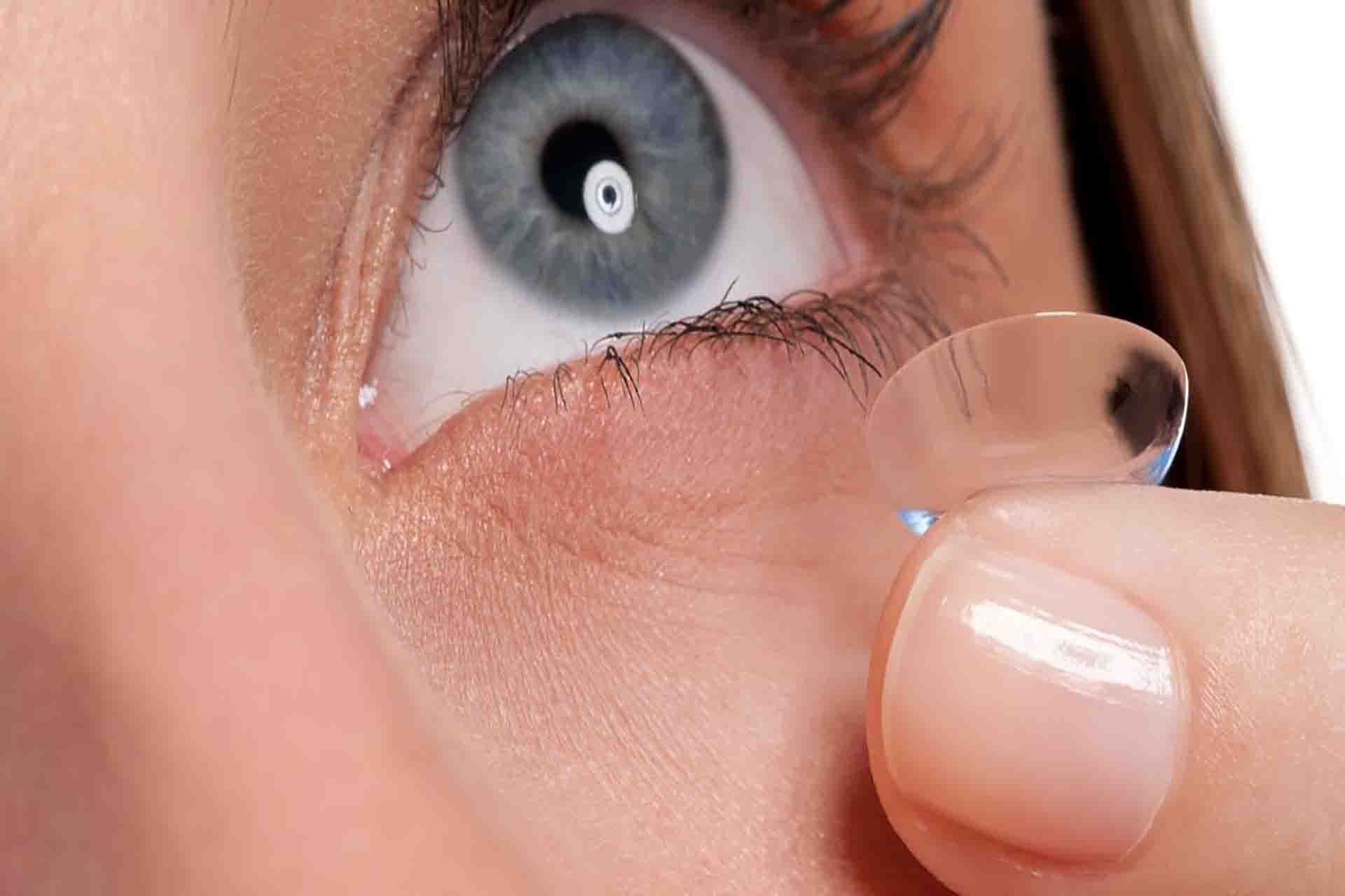 Disposable Contact Lens Vs Daily Use Contact Lens Which To Choose