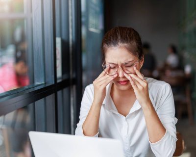 Why the 20-20-20 Rule Is the Simplest Way to Prevent Digital Eye Strain
