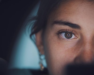 Constant Tearing? How Digital Screens and Seasonal Air Trigger Watery Eyes